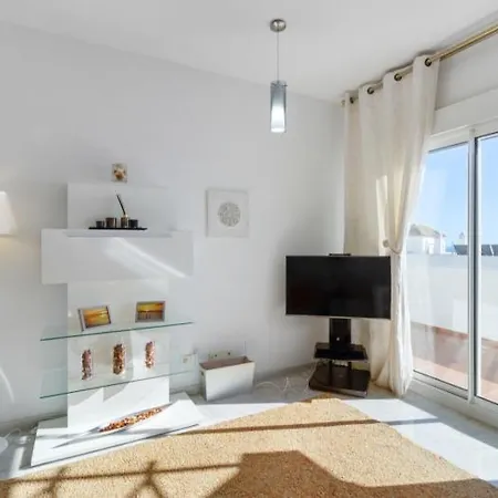 Penthouse With Beautiful View In Estepona